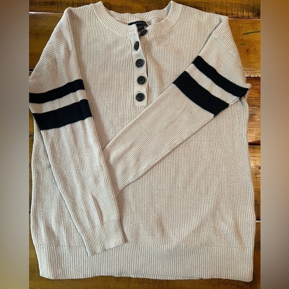 American Eagle Stripe Varsity Henley Pullover Sweater Beige/ Black size Small - Picture 1 of 4